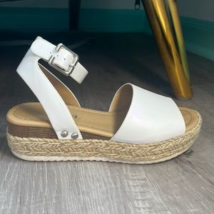 Soda Platform Sandal
